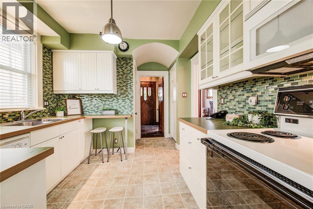 48 John Street E, Waterloo, Ontario N2J 1E8 - Photo 18 - 40765143