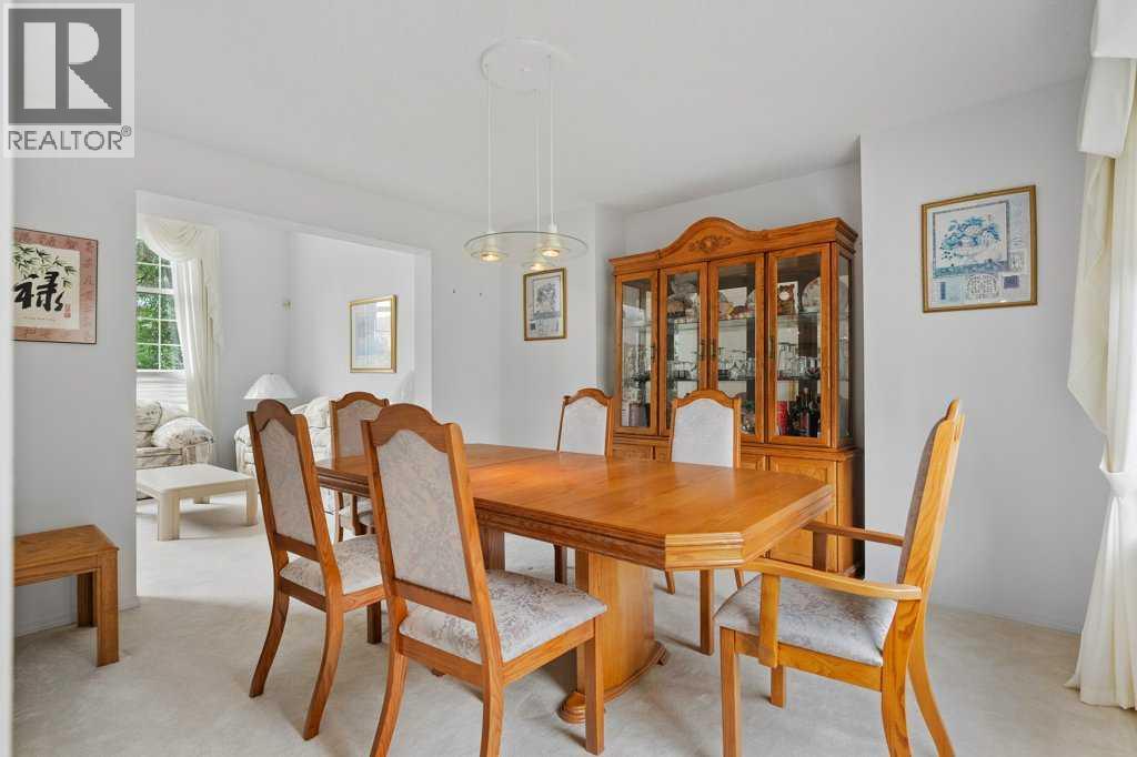 4 Hampshire Circle Nw, Calgary, Alberta  T3A 4Y3 - Photo 11 - A2240460