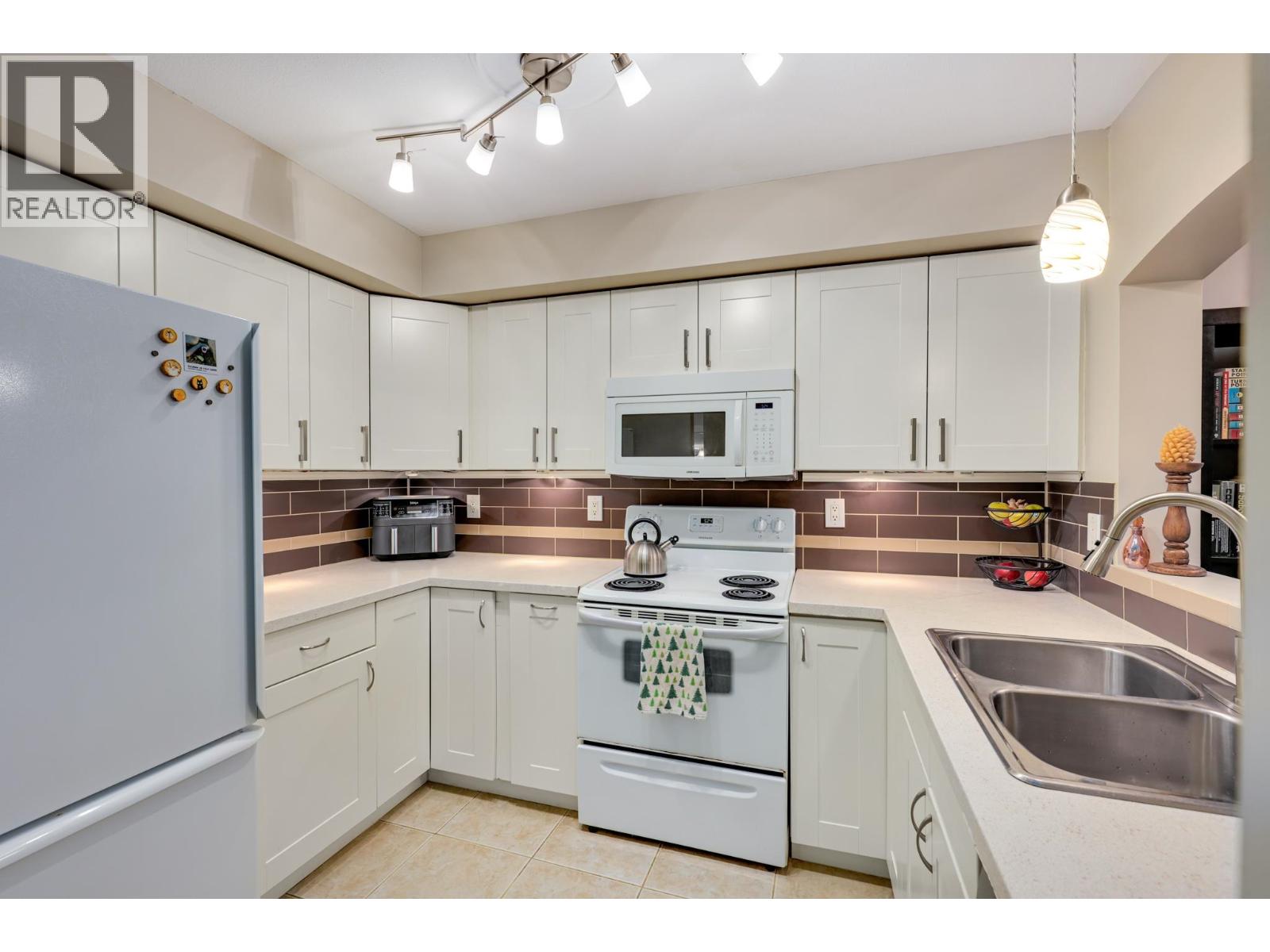 106 2439 Wilson Avenue, Port Coquitlam, British Columbia  V3C 6H6 - Photo 9 - R3065551