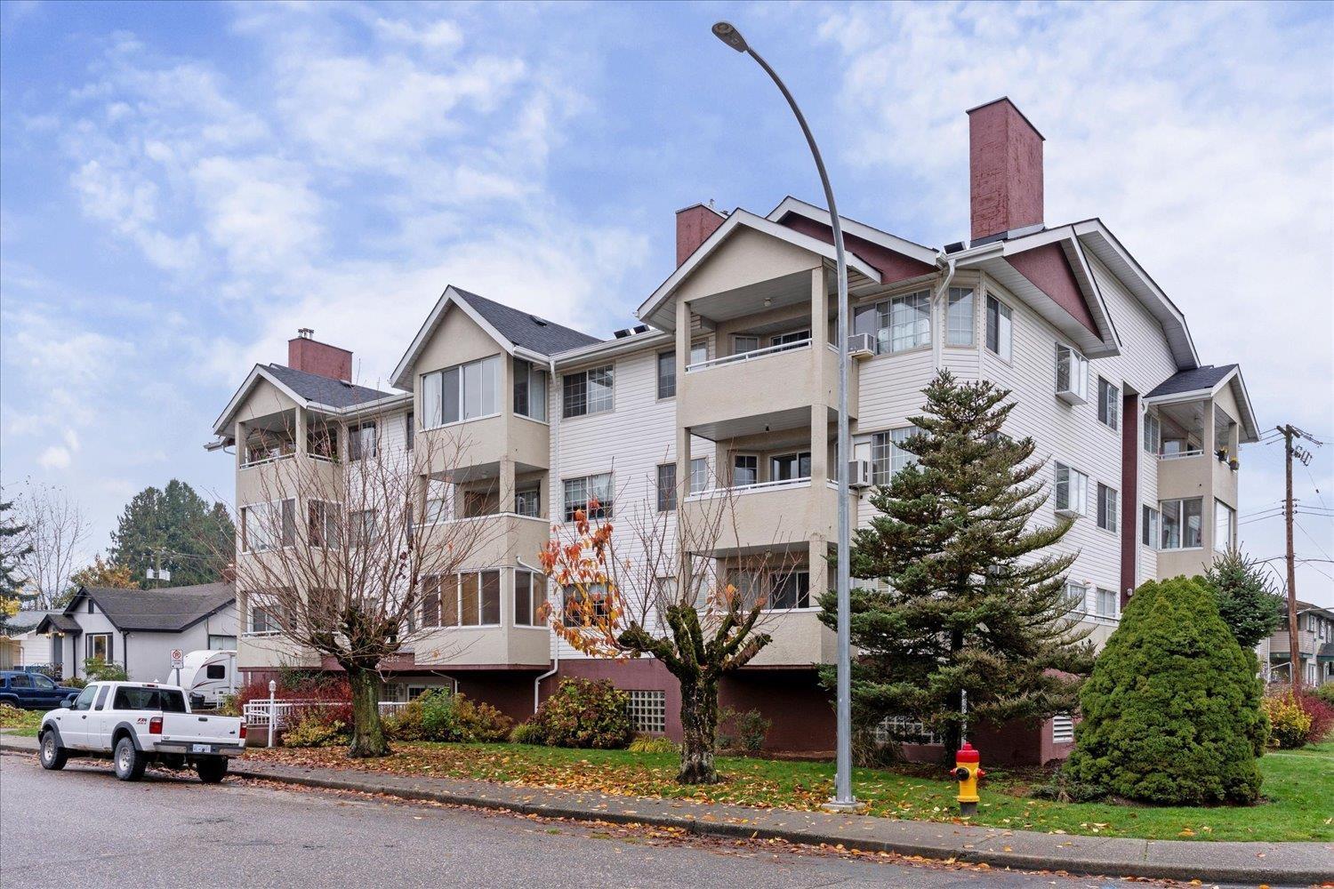 304 46199 Margaret Avenue, Chilliwack Proper East, Chilliwack, British Columbia  V2P 2G6 - Photo 1 - R3068284