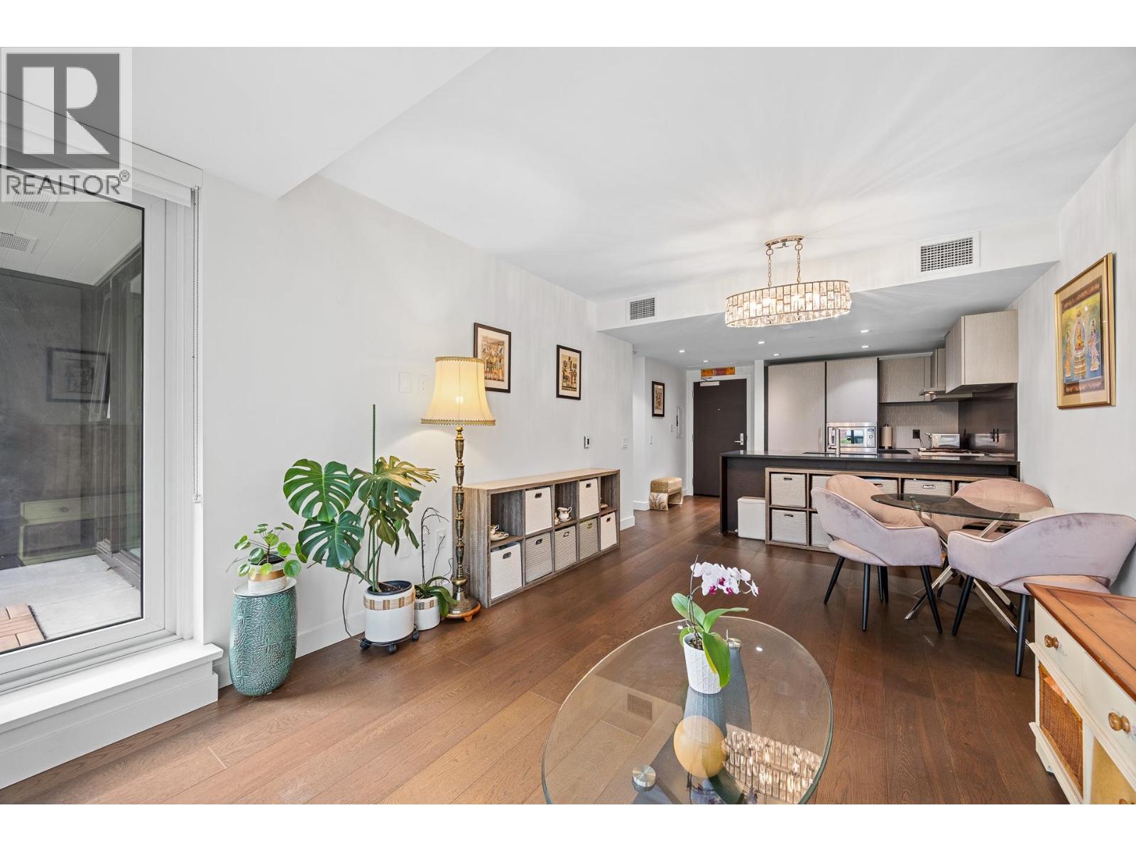 305 1571 W 57th Avenue, Vancouver, British Columbia  V6P 0H7 - Photo 5 - R3068189