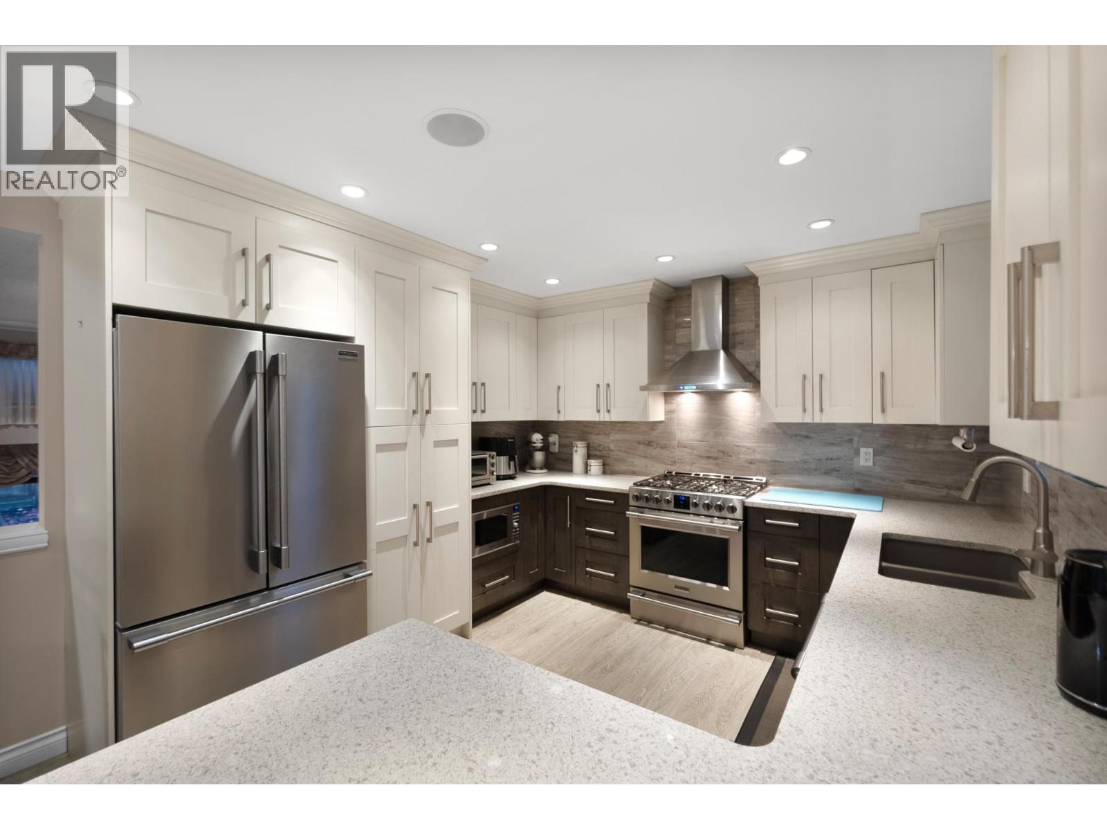 2625 Bainbridge Avenue, Burnaby, British Columbia  V5A 2S7 - Photo 11 - R3067561