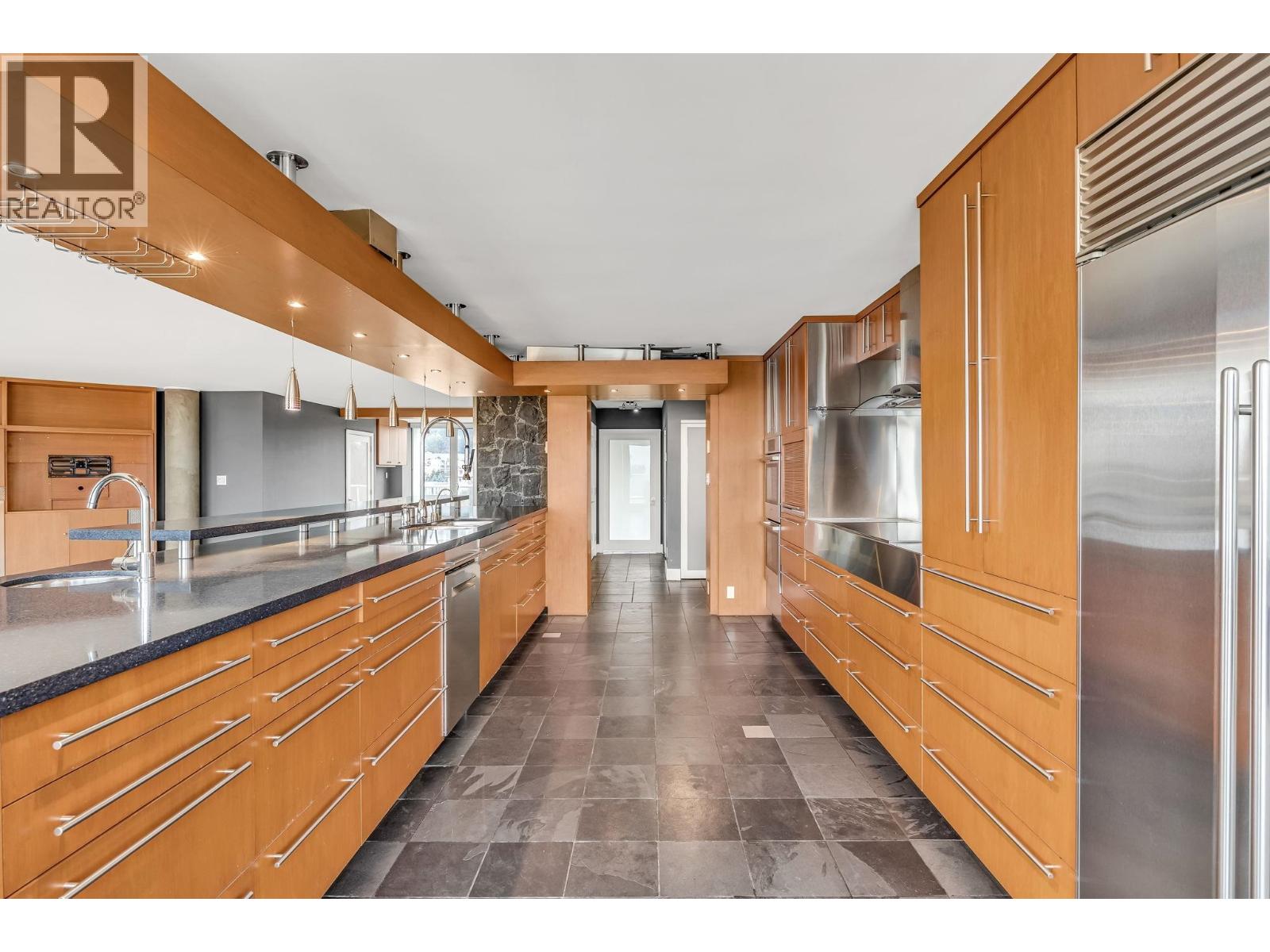 1801 71 Jamieson Court, New Westminster, British Columbia  V3L 5R4 - Photo 4 - R3067679