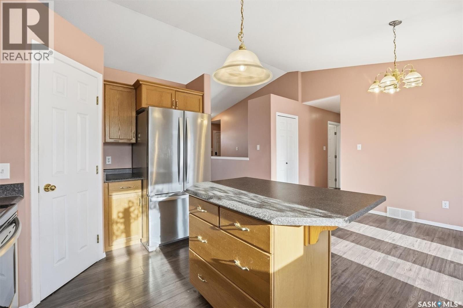 417 Crystal Crescent, Warman, Saskatchewan  S0K 0A1 - Photo 11 - SK024253