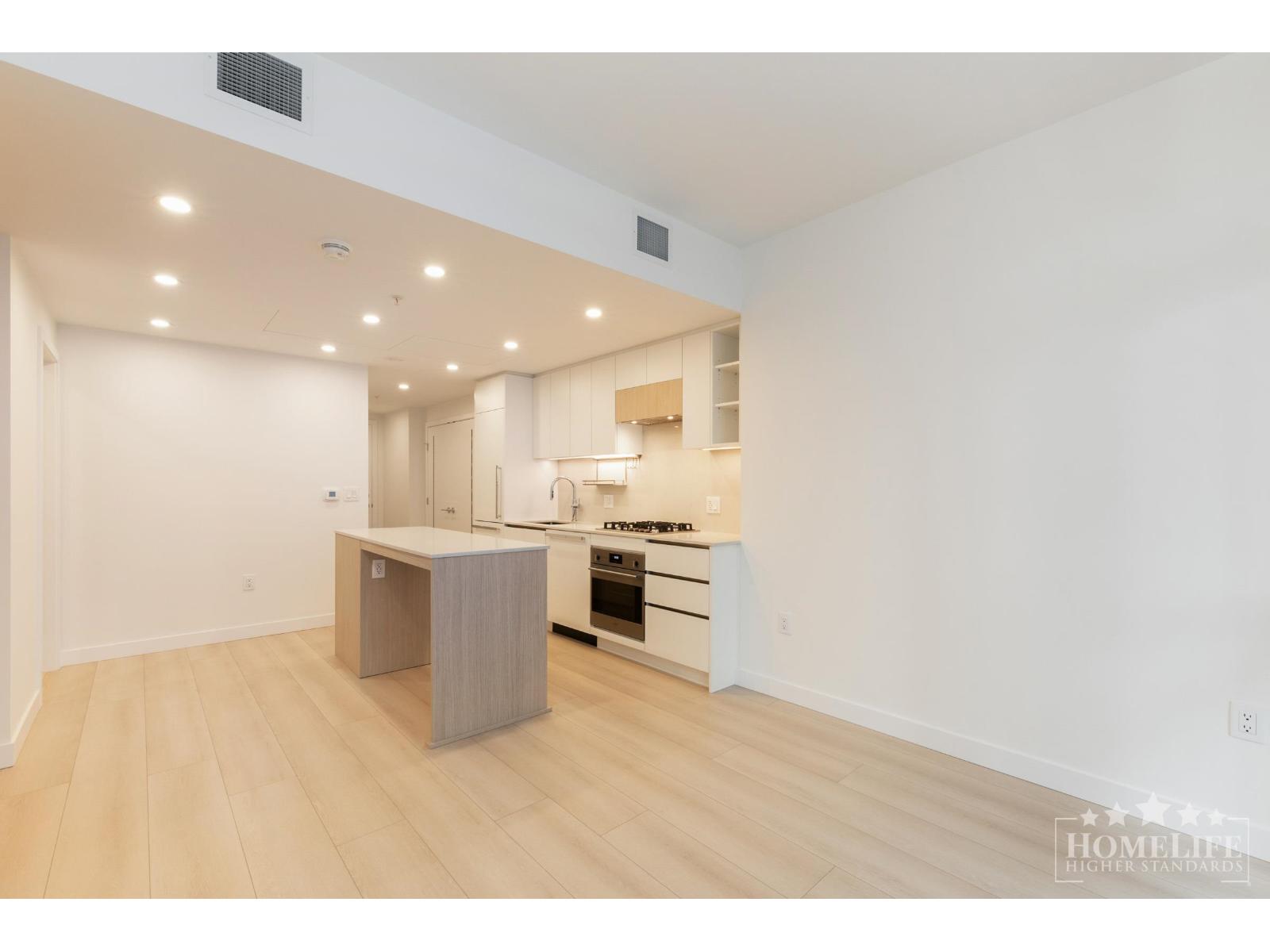 711 13573 98a Avenue, Surrey, British Columbia V3T 0X1 - Photo 5 - R3068330