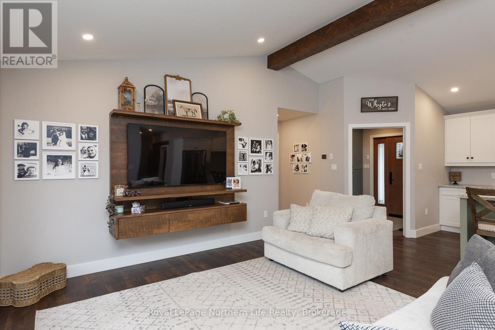 241 Guillemette Road, East Ferris, Ontario P0H 1K0 - Photo 10 - X12555704