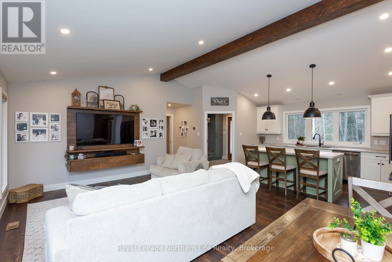 241 Guillemette Road, East Ferris, Ontario P0H 1K0 - Photo 13 - X12555704