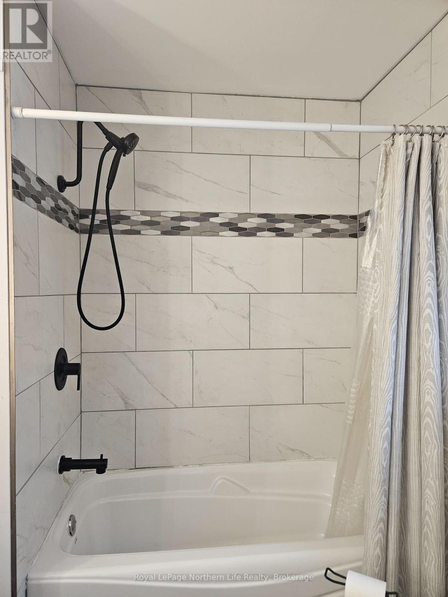 431 Brydges Street, Mattawa, Ontario P0H 1V0 - Photo 15 - X12555724