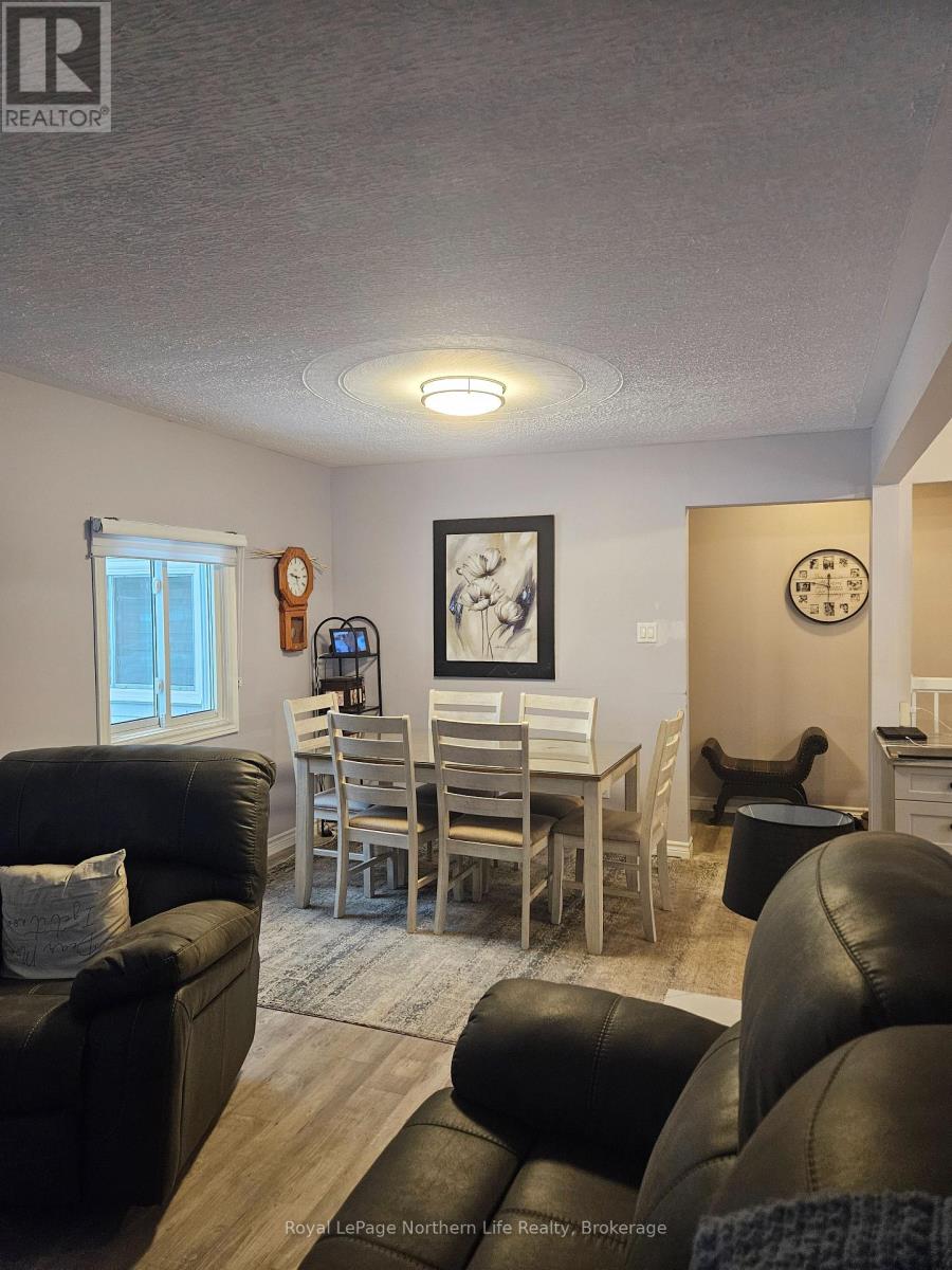 431 Brydges Street, Mattawa, Ontario P0H 1V0 - Photo 7 - X12555724