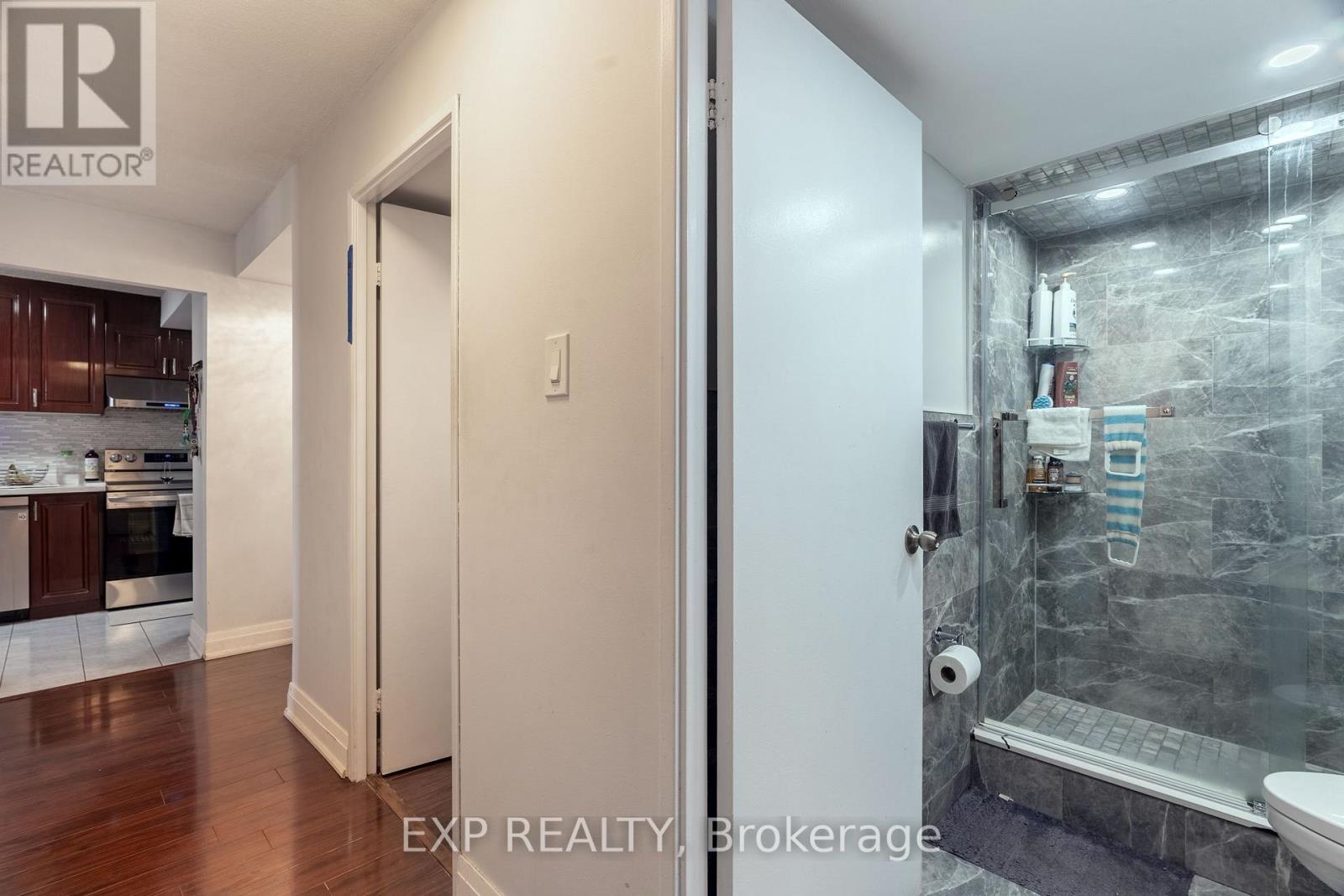 714 - 45 Sunrise Avenue, Toronto, Ontario  M4A 2S3 - Photo 9 - C12555424