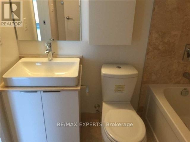 3709 - 14 York Street, Toronto, Ontario  M5J 0B1 - Photo 6 - C12555432