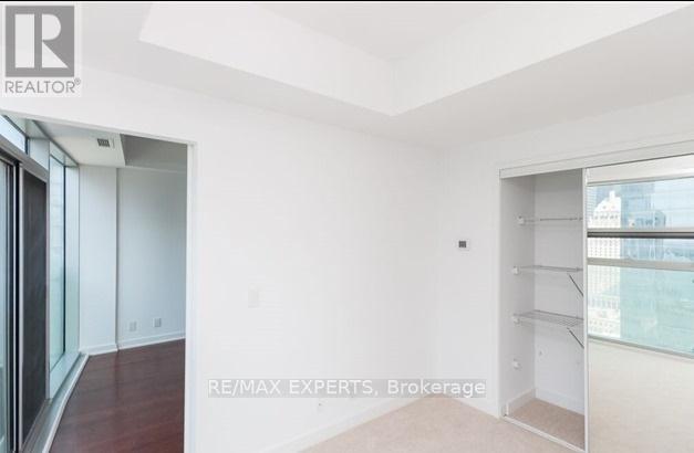 3709 - 14 York Street, Toronto, Ontario  M5J 0B1 - Photo 8 - C12555432