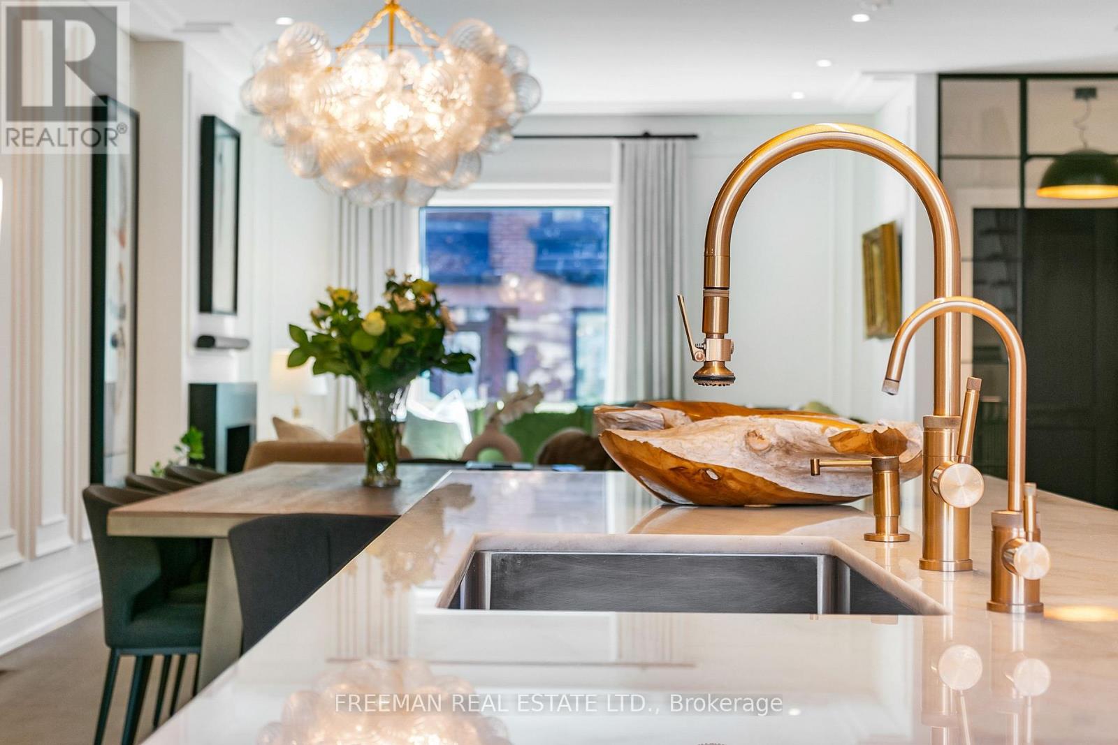 34 Tranby Avenue, Toronto, Ontario  M5R 1N5 - Photo 14 - C12555462