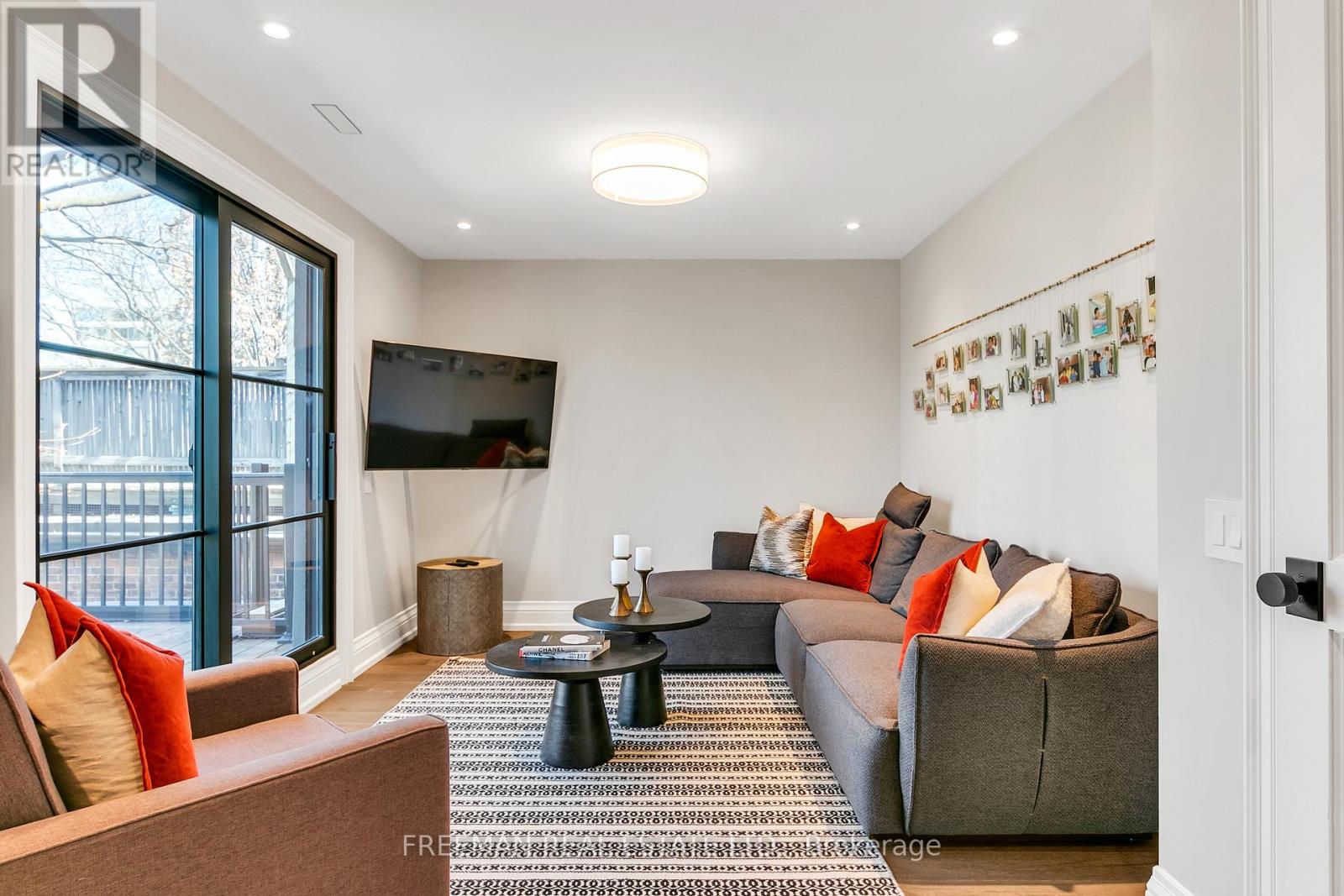 34 Tranby Avenue, Toronto, Ontario  M5R 1N5 - Photo 29 - C12555462