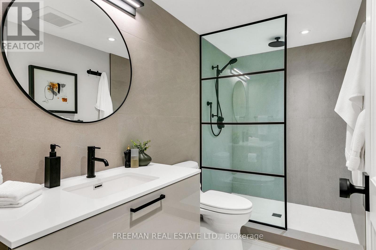 34 Tranby Avenue, Toronto, Ontario  M5R 1N5 - Photo 33 - C12555462