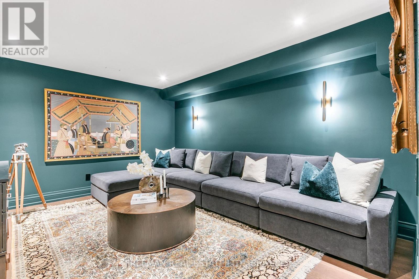 34 Tranby Avenue, Toronto, Ontario  M5R 1N5 - Photo 35 - C12555462