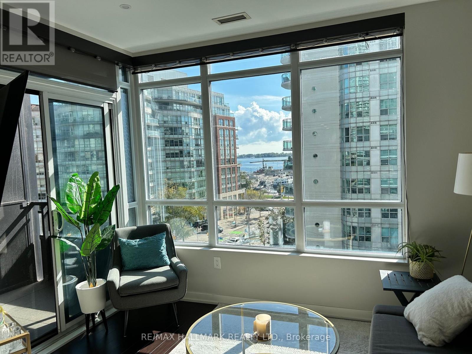 710 - 38 Dan Leckie Way, Toronto, Ontario  M5V 2V6 - Photo 1 - C12555548