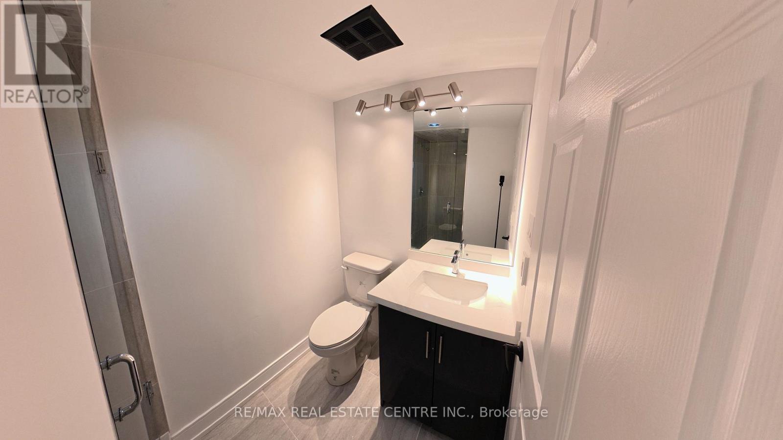 1812 - 265 Enfield Place, Mississauga, Ontario  L5B 3Y6 - Photo 40 - W12553420