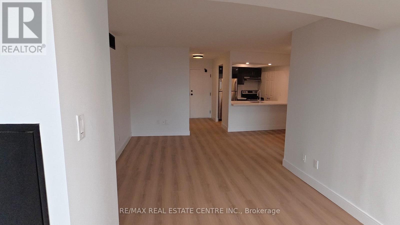 1812 - 265 Enfield Place, Mississauga, Ontario  L5B 3Y6 - Photo 30 - W12553420