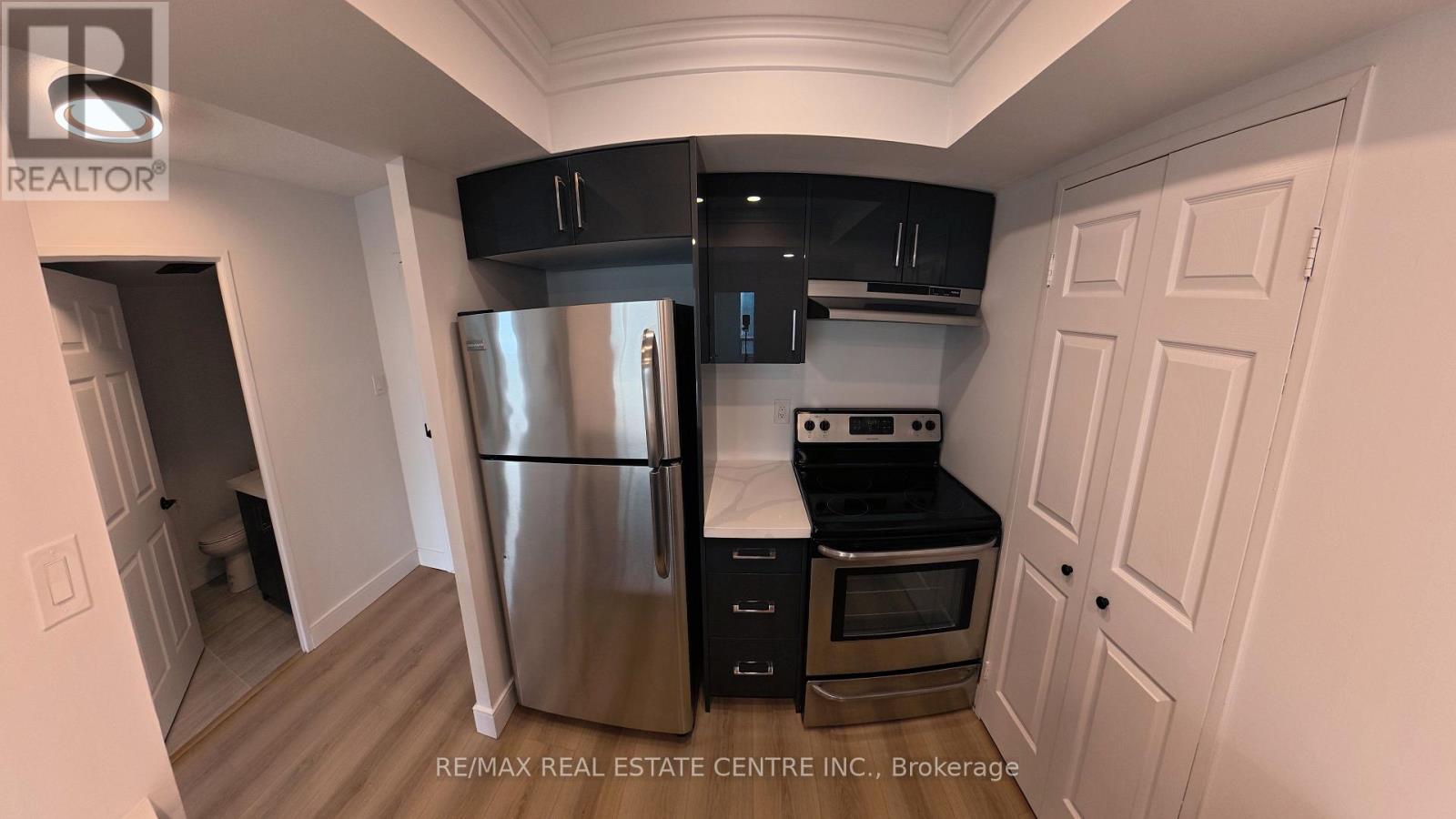 1812 - 265 Enfield Place, Mississauga, Ontario  L5B 3Y6 - Photo 43 - W12553420