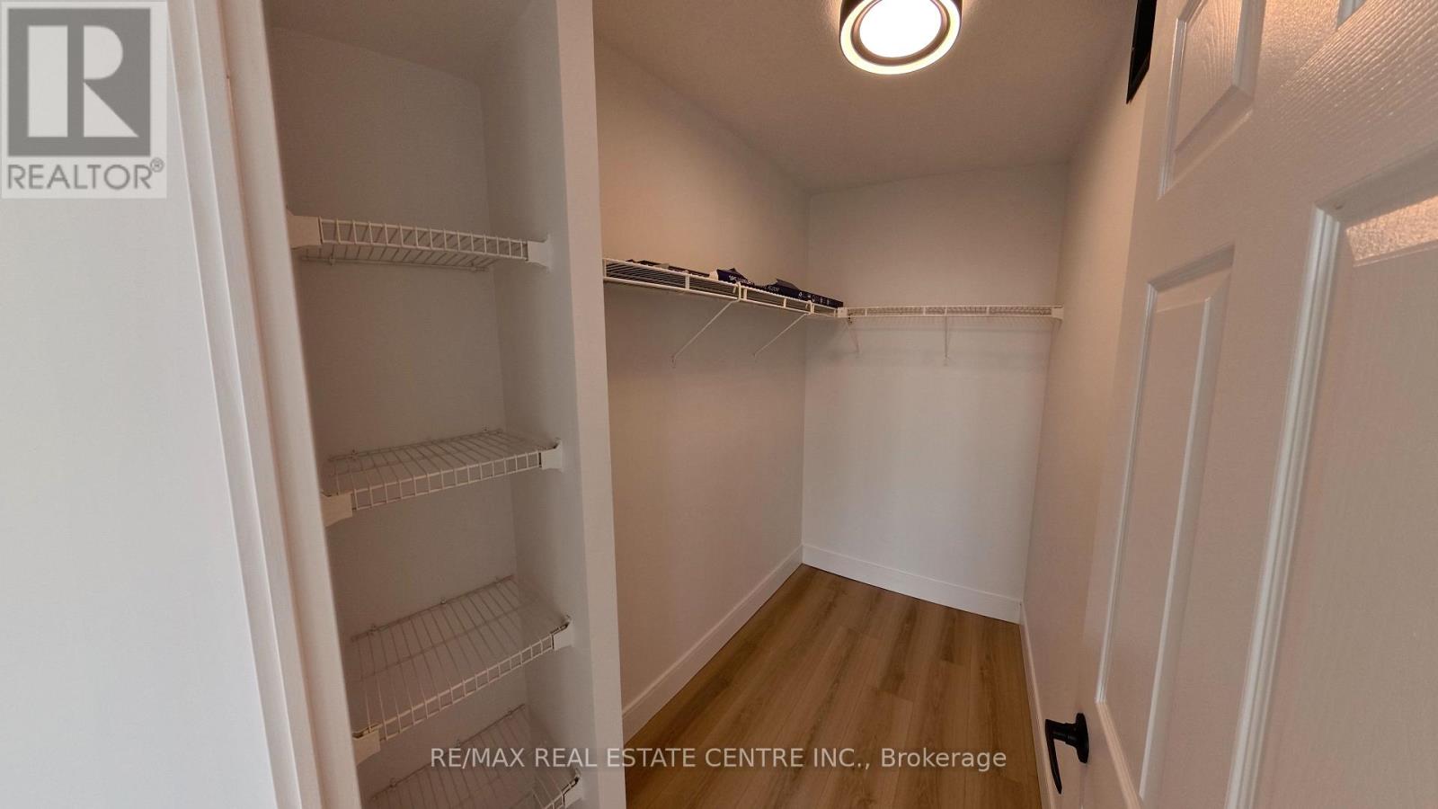 1812 - 265 Enfield Place, Mississauga, Ontario  L5B 3Y6 - Photo 33 - W12553420