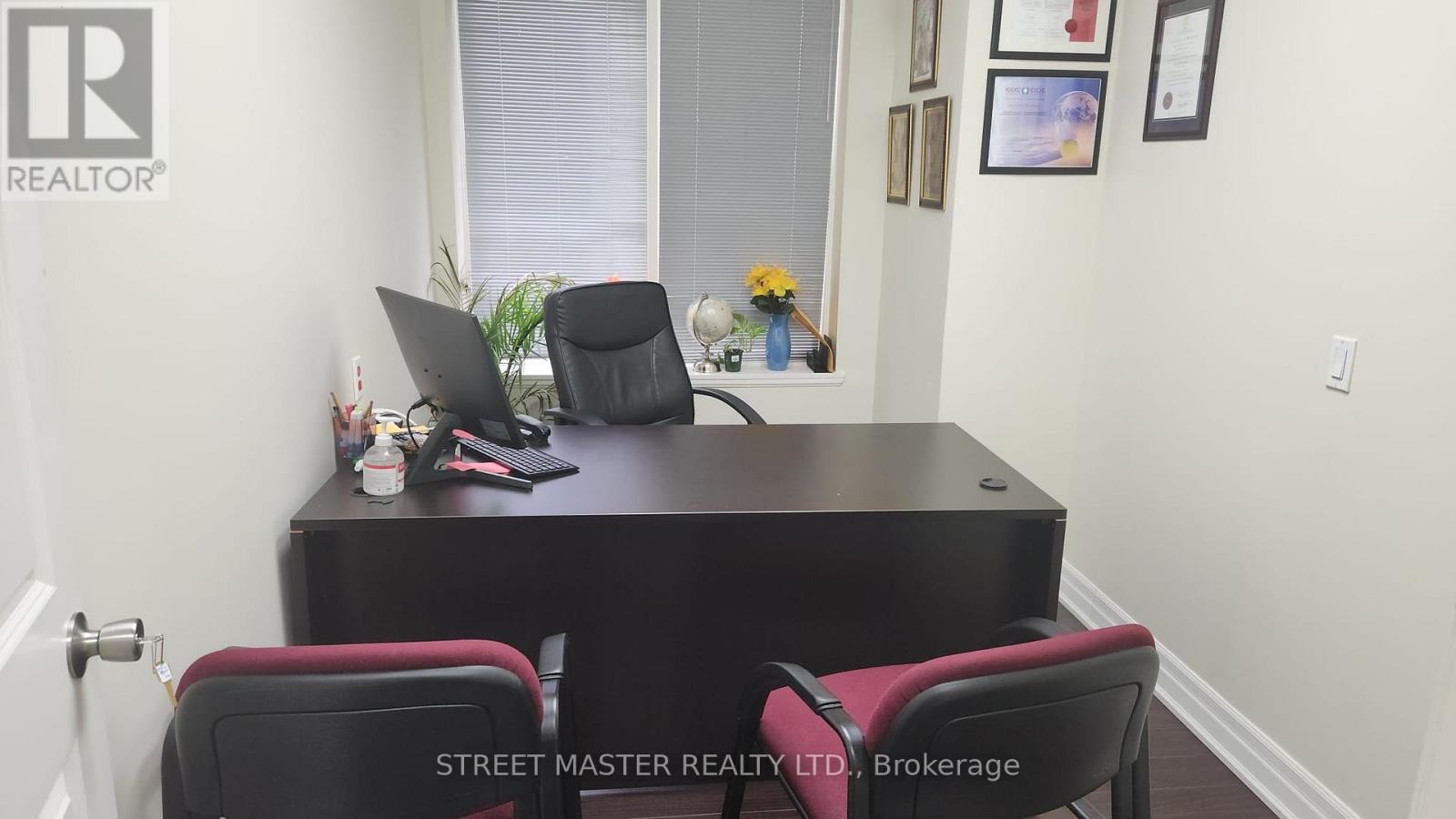 200 - 1a Conestoga Drive, Brampton, Ontario  L6Z 4N5 - Photo 6 - W12554390