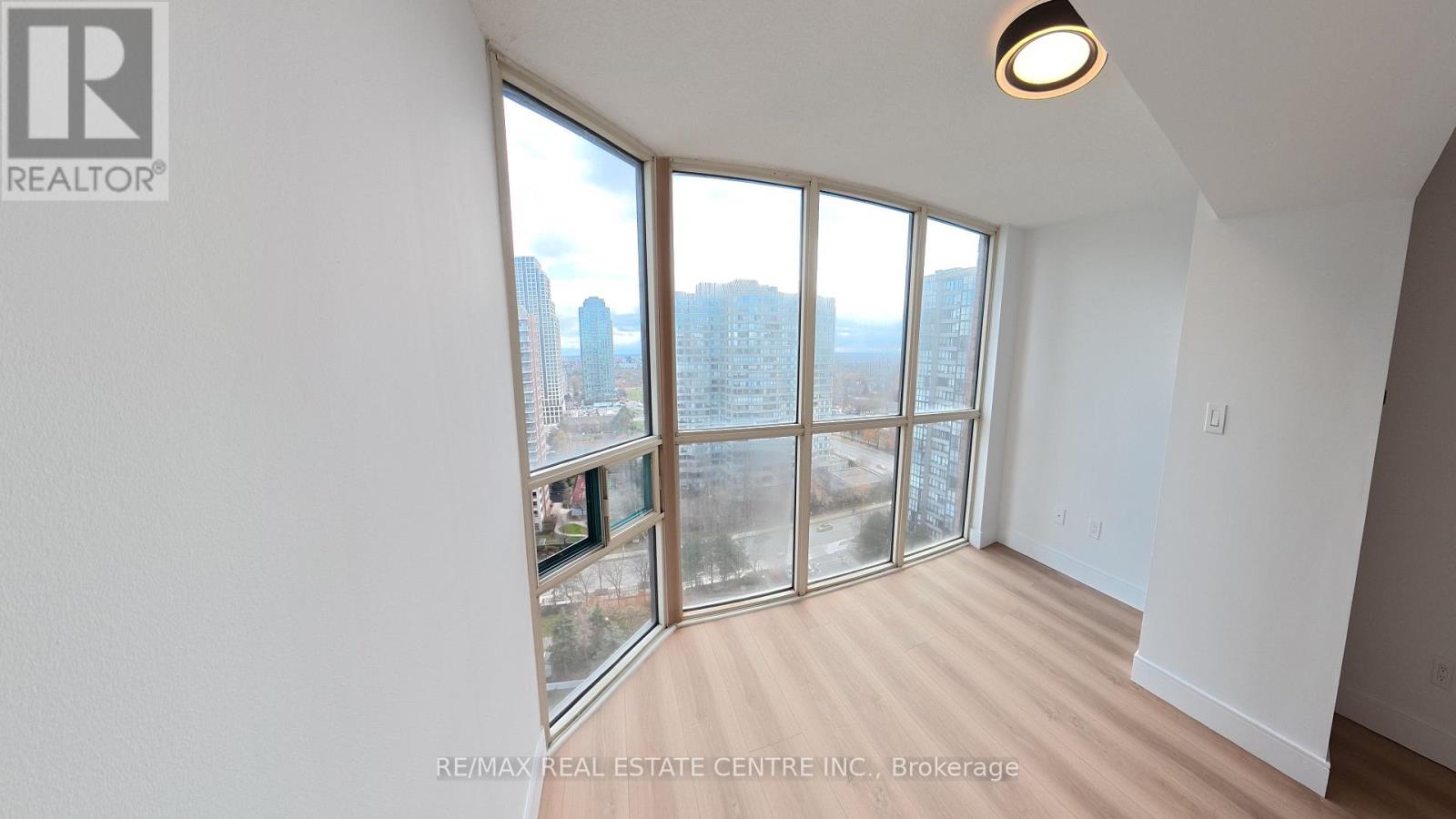 1812 - 265 Enfield Place, Mississauga, Ontario  L5B 3Y6 - Photo 28 - W12553420