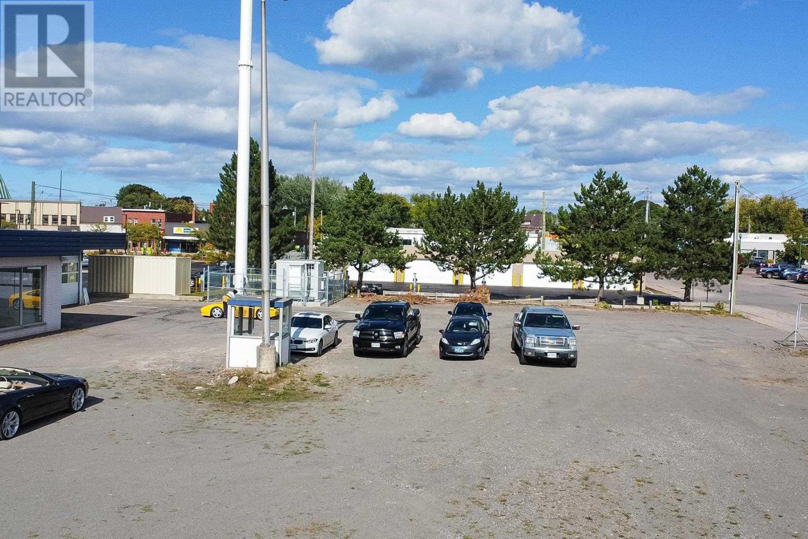 32 Bay St, Sault Ste. Marie, Ontario P6A 5S2 - Photo 8 - SM253248