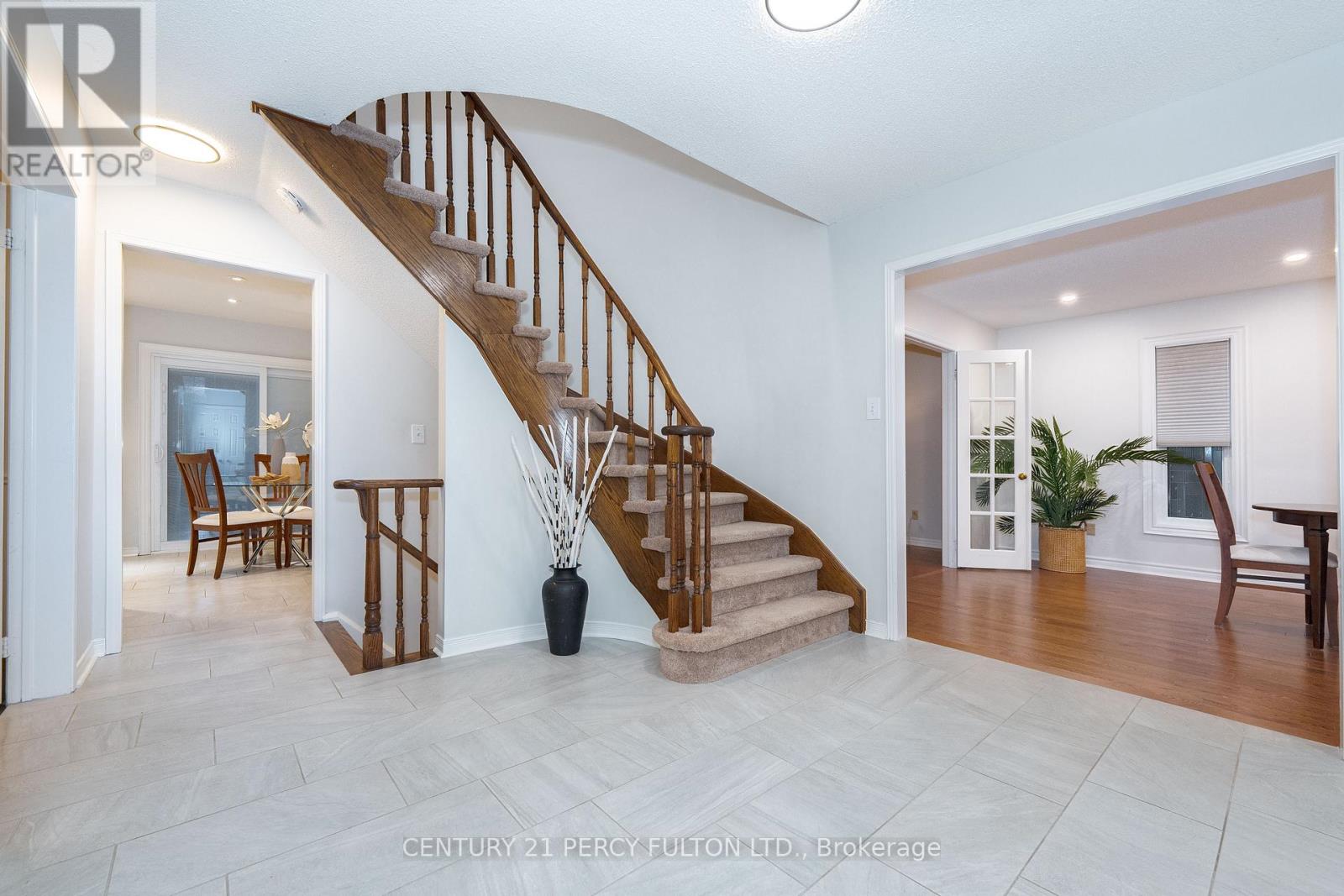 967 Glenanna Road, Pickering, Ontario  L1V 5E3 - Photo 2 - E12555444