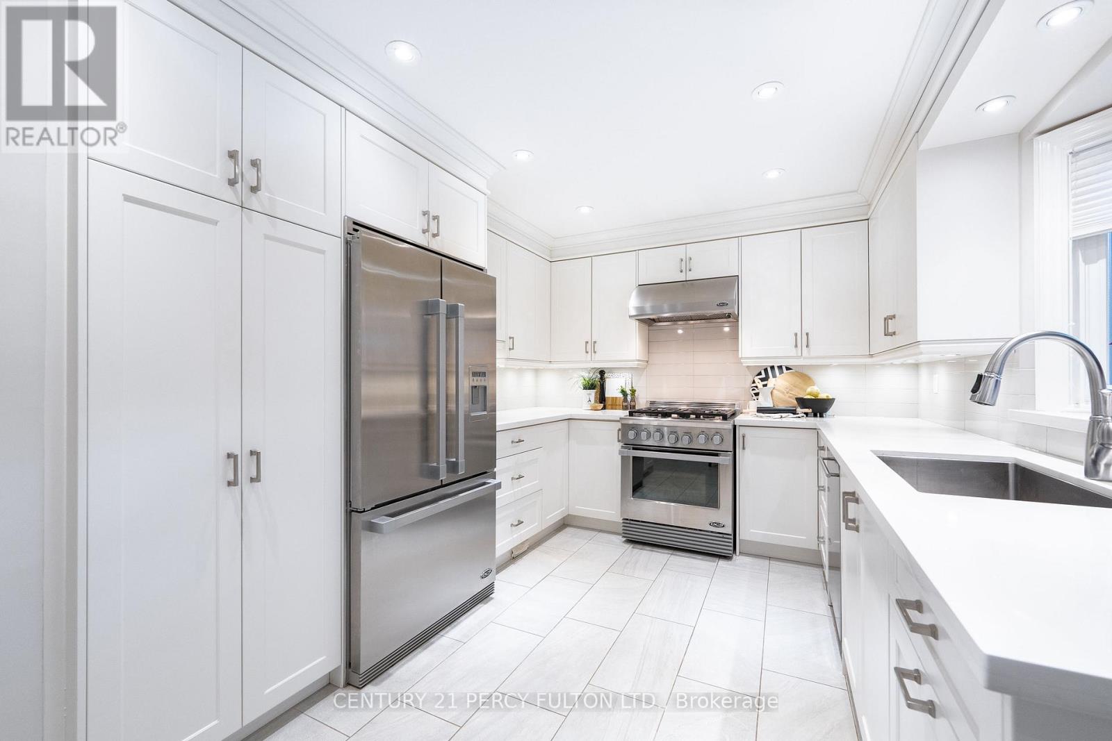 967 Glenanna Road, Pickering, Ontario  L1V 5E3 - Photo 7 - E12555444