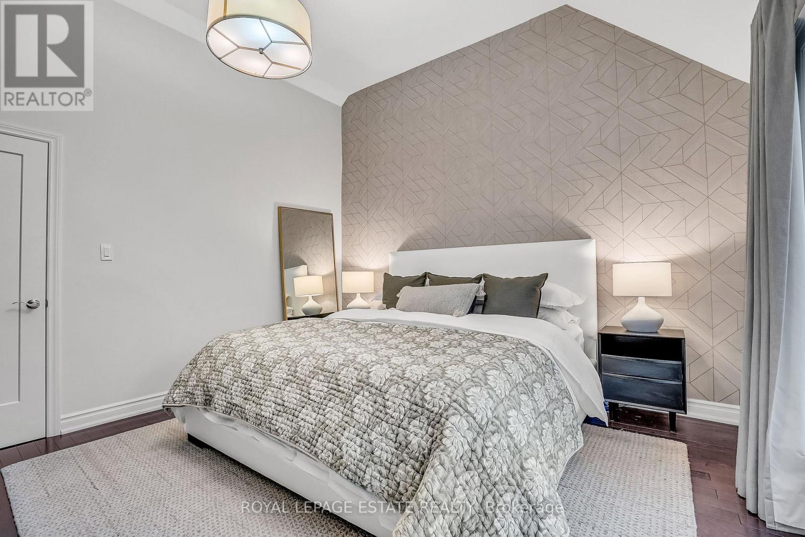 180 Withrow Avenue, Toronto, Ontario  M4K 1E1 - Photo 23 - E12555484