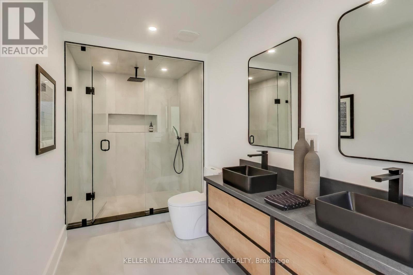 102 Yardley Avenue, Toronto, Ontario  M4B 2B1 - Photo 20 - E12555486