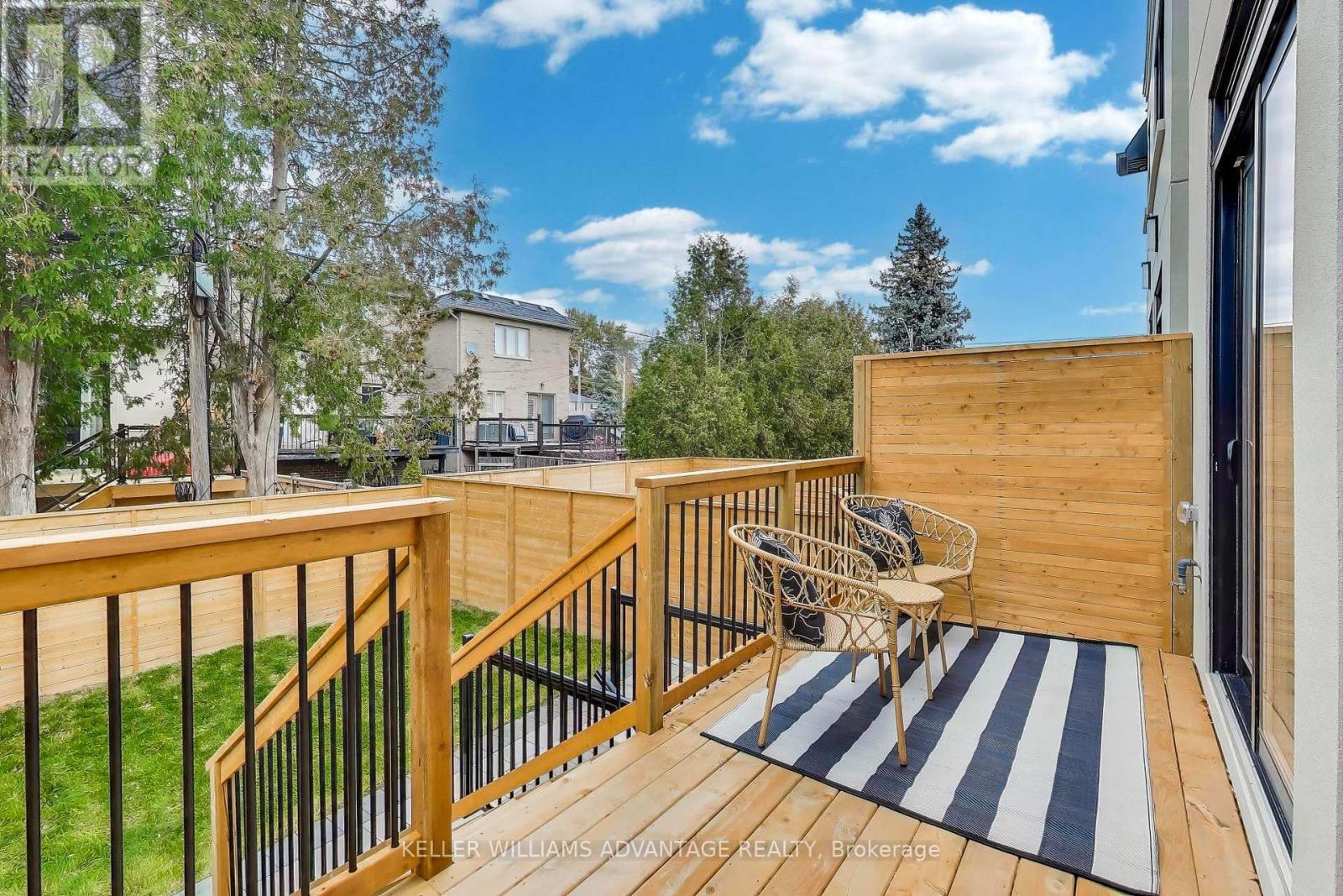 102 Yardley Avenue, Toronto, Ontario  M4B 2B1 - Photo 39 - E12555486