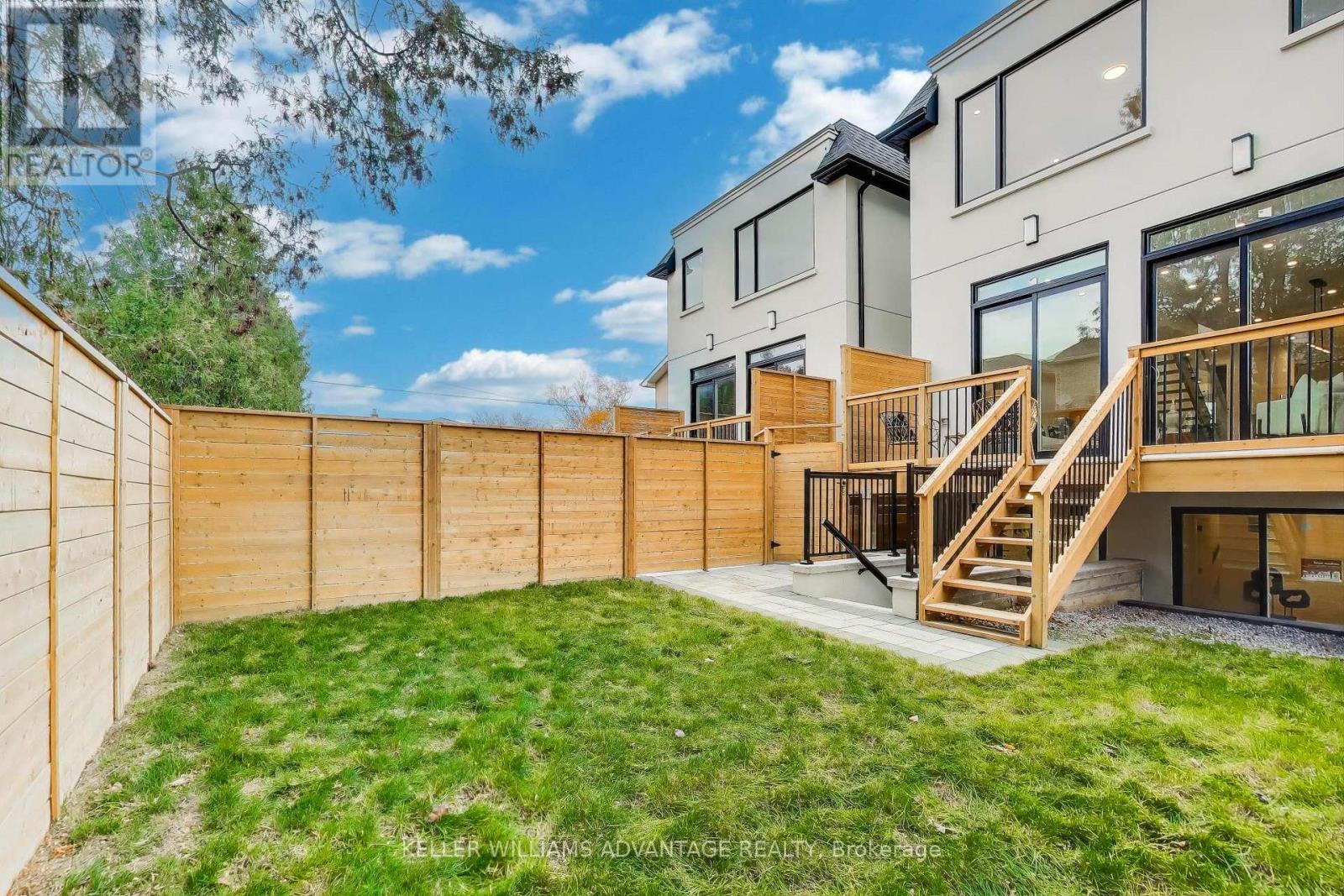 102 Yardley Avenue, Toronto, Ontario  M4B 2B1 - Photo 44 - E12555486