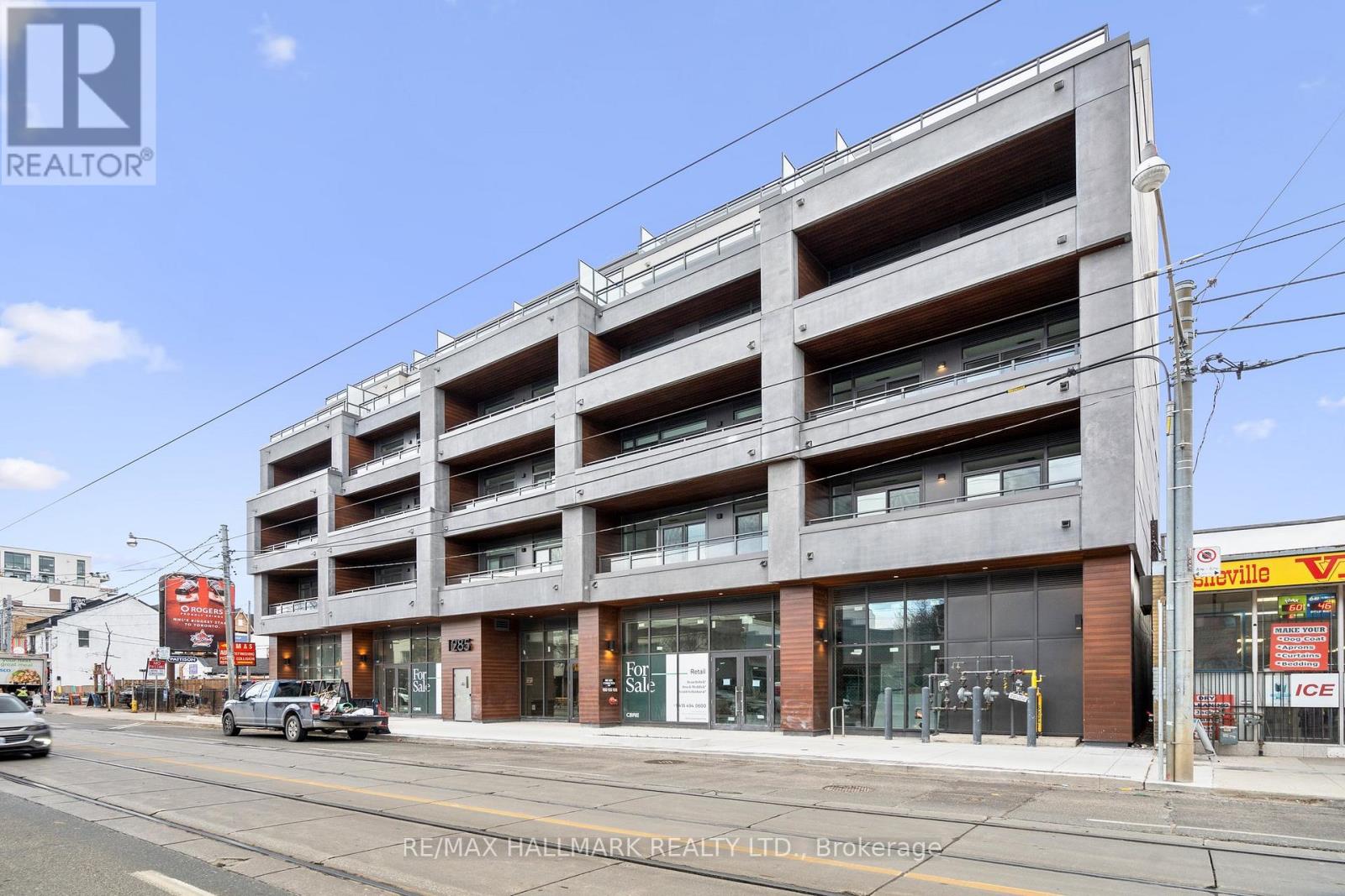 405 - 1285 Queen Street E, Toronto, Ontario  M4L 1C2 - Photo 1 - E12555518