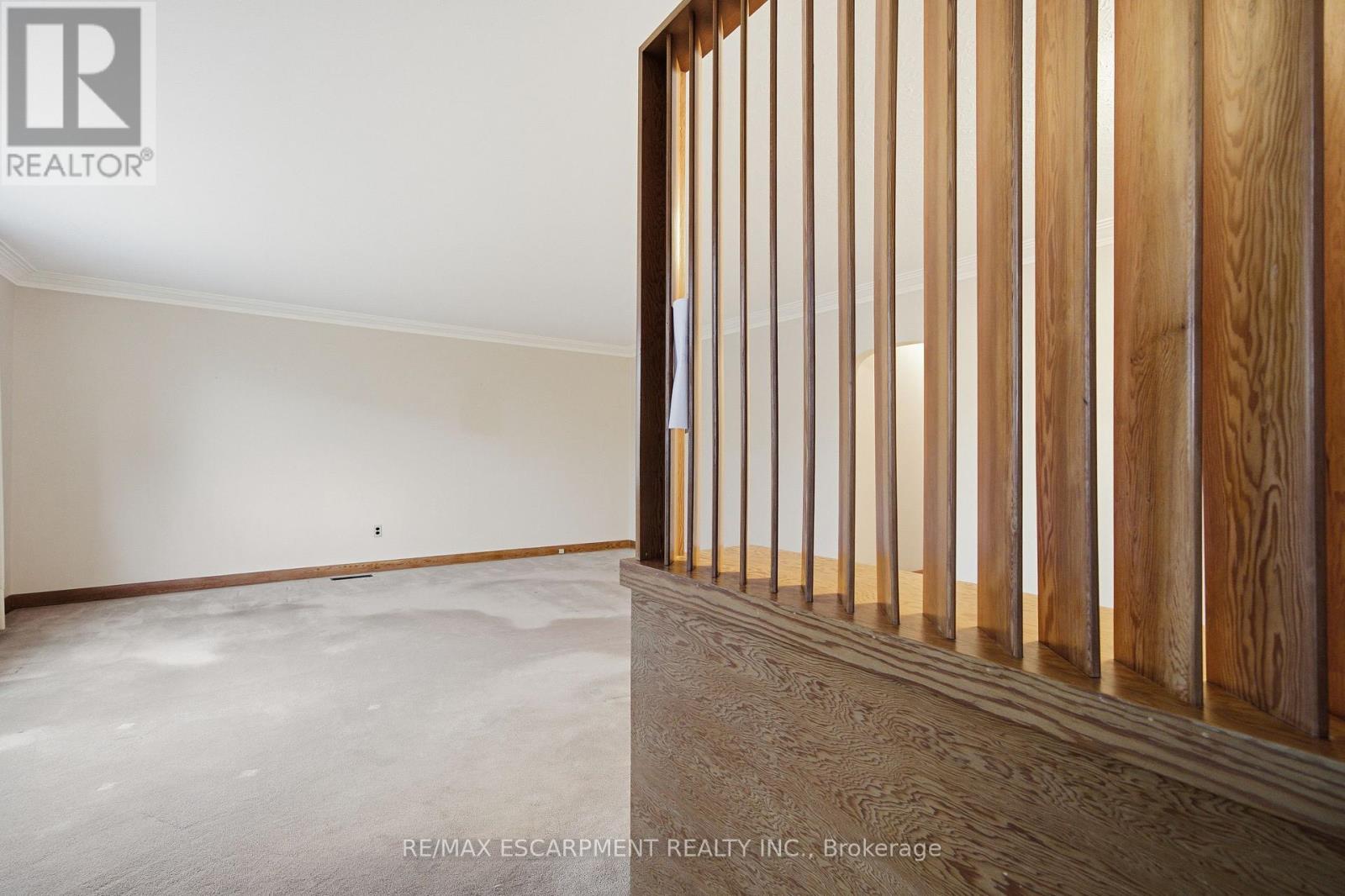 8 Fawell Avenue, St. Catharines, Ontario L2S 2V4 - Photo 14 - X12546734