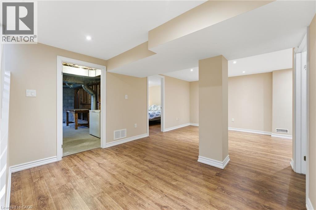 144 Hoover Crescent, Hamilton, Ontario L9A 3H3 - Photo 17 - 40788393