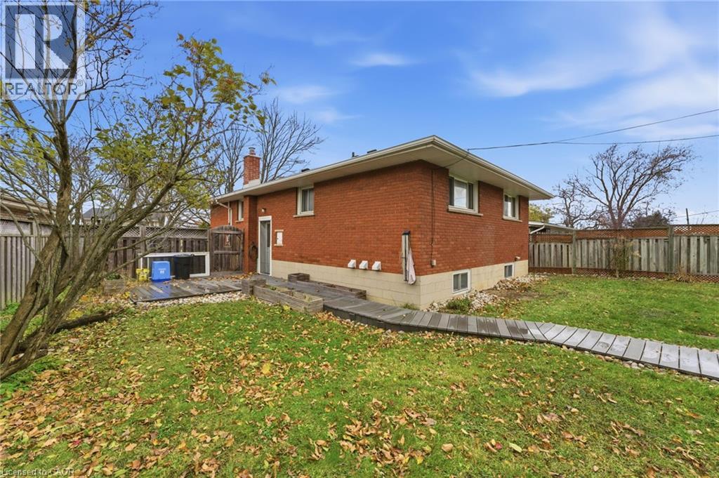 144 Hoover Crescent, Hamilton, Ontario L9A 3H3 - Photo 25 - 40788393