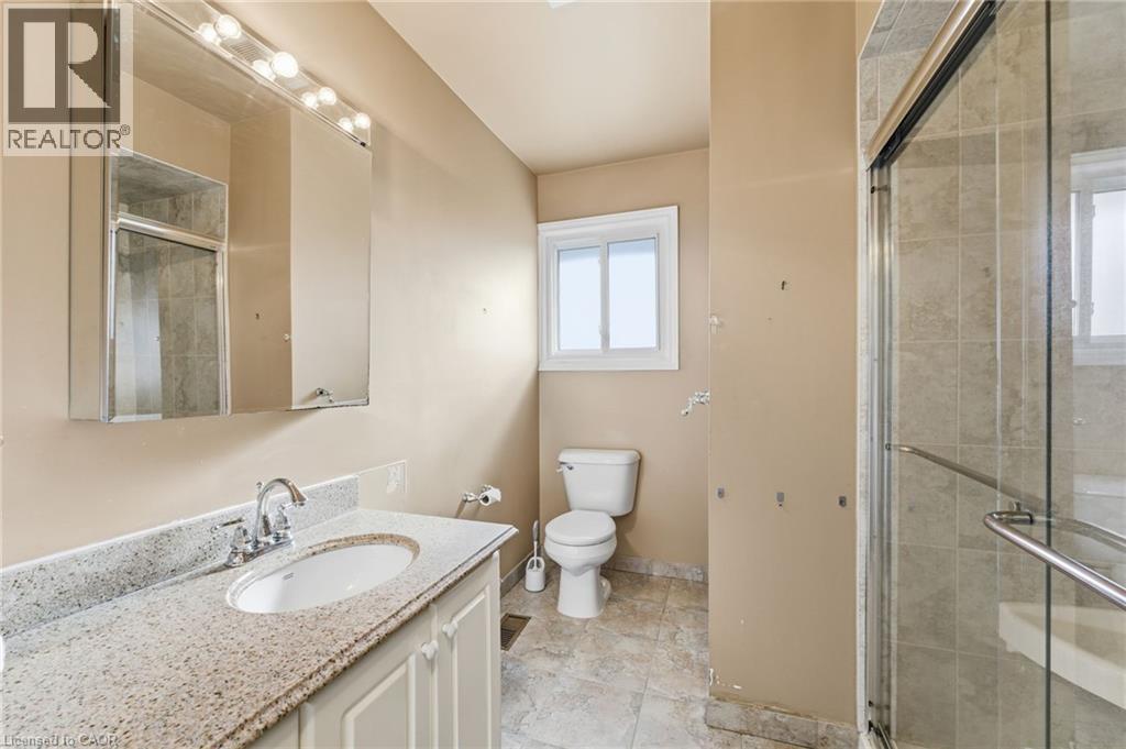 144 Hoover Crescent, Hamilton, Ontario L9A 3H3 - Photo 15 - 40788393