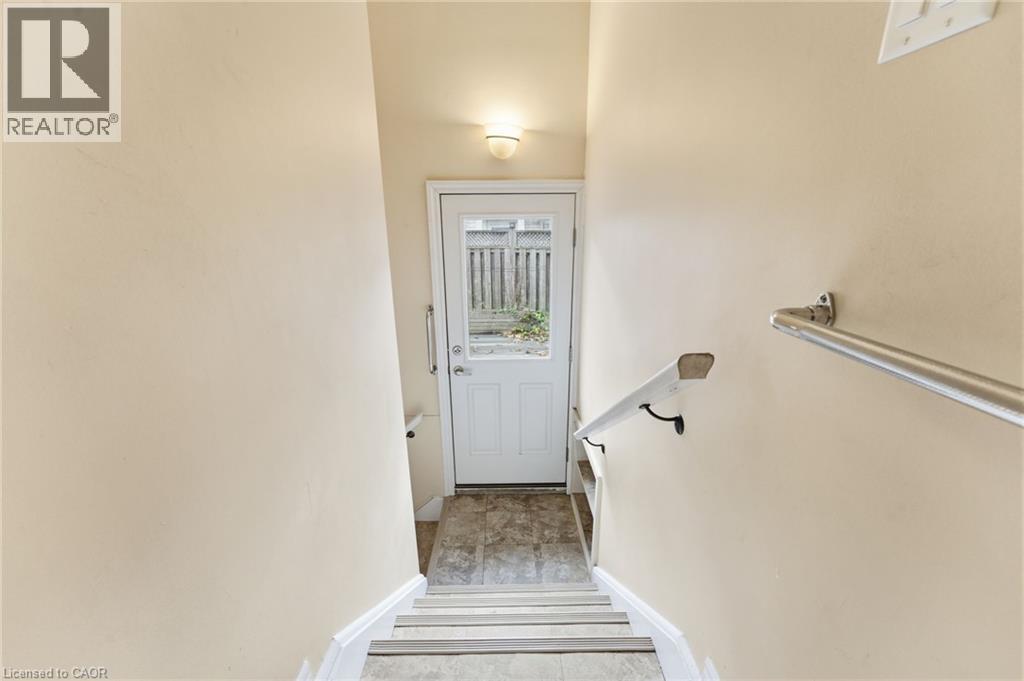 144 Hoover Crescent, Hamilton, Ontario L9A 3H3 - Photo 16 - 40788393