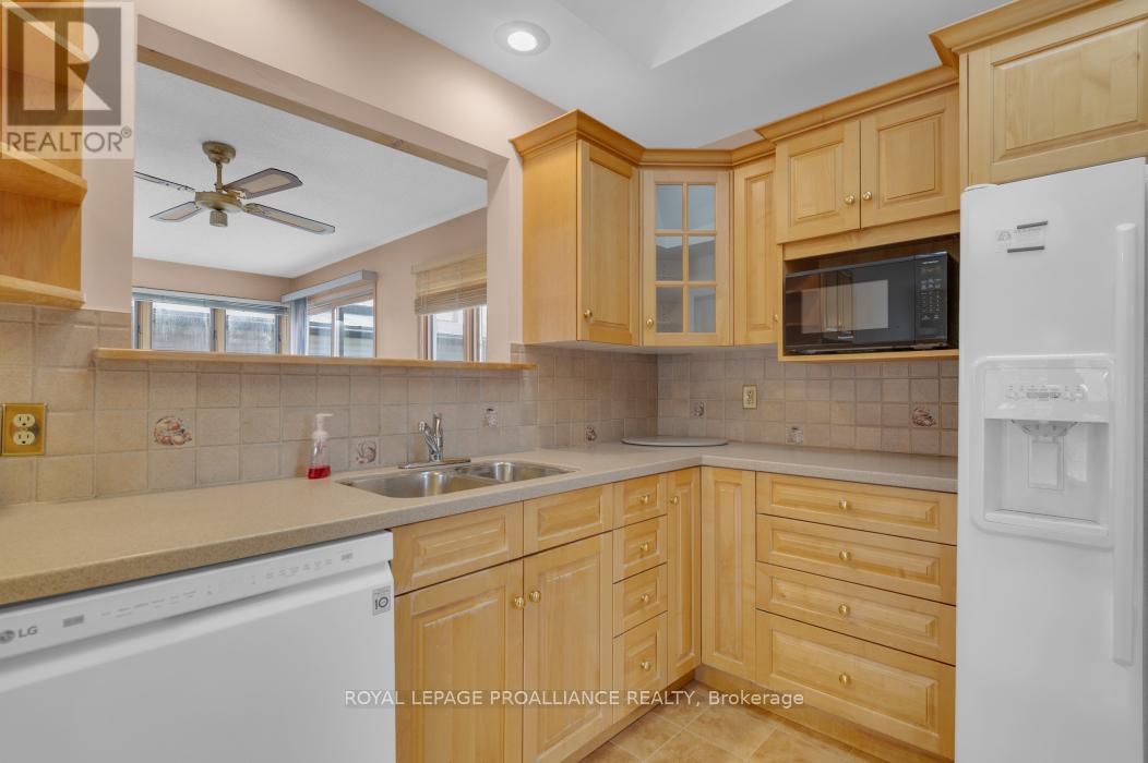 48 Janlyn Crescent, Belleville, Ontario K8N 1L2 - Photo 15 - X12555588