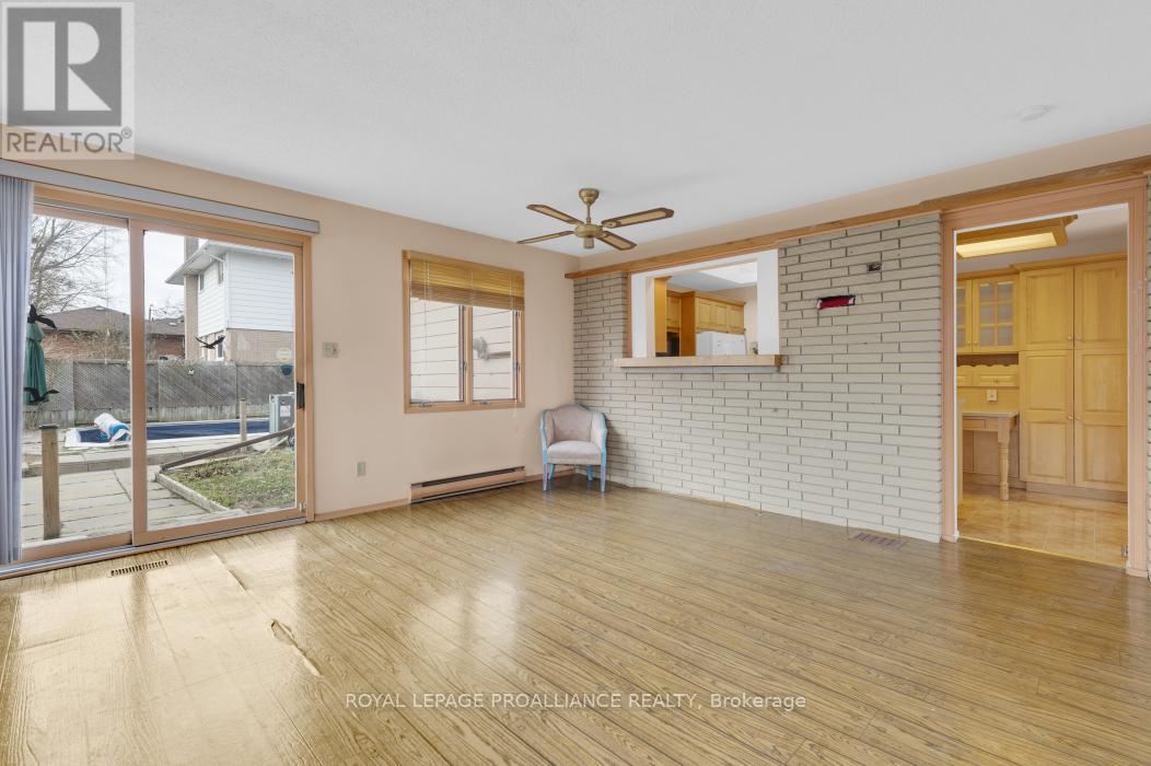 48 Janlyn Crescent, Belleville, Ontario K8N 1L2 - Photo 20 - X12555588