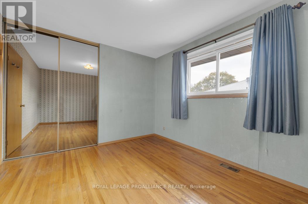 48 Janlyn Crescent, Belleville, Ontario K8N 1L2 - Photo 26 - X12555588