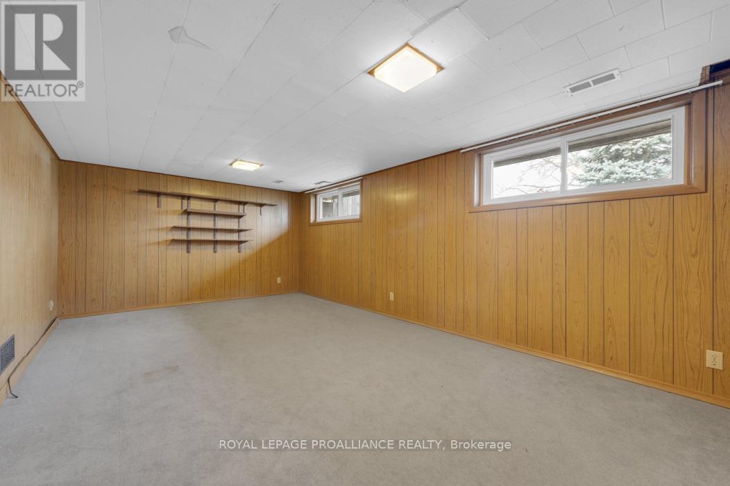 48 Janlyn Crescent, Belleville, Ontario K8N 1L2 - Photo 27 - X12555588