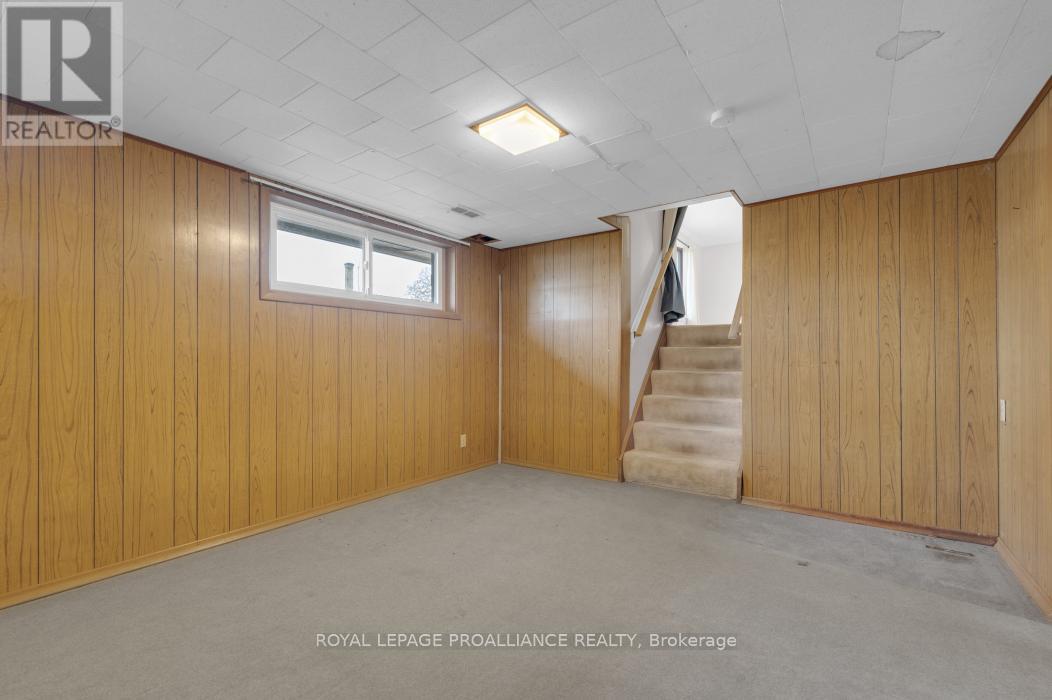 48 Janlyn Crescent, Belleville, Ontario K8N 1L2 - Photo 28 - X12555588