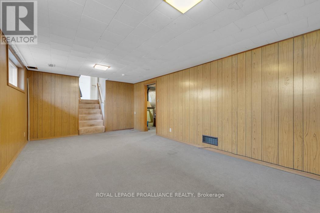 48 Janlyn Crescent, Belleville, Ontario K8N 1L2 - Photo 29 - X12555588