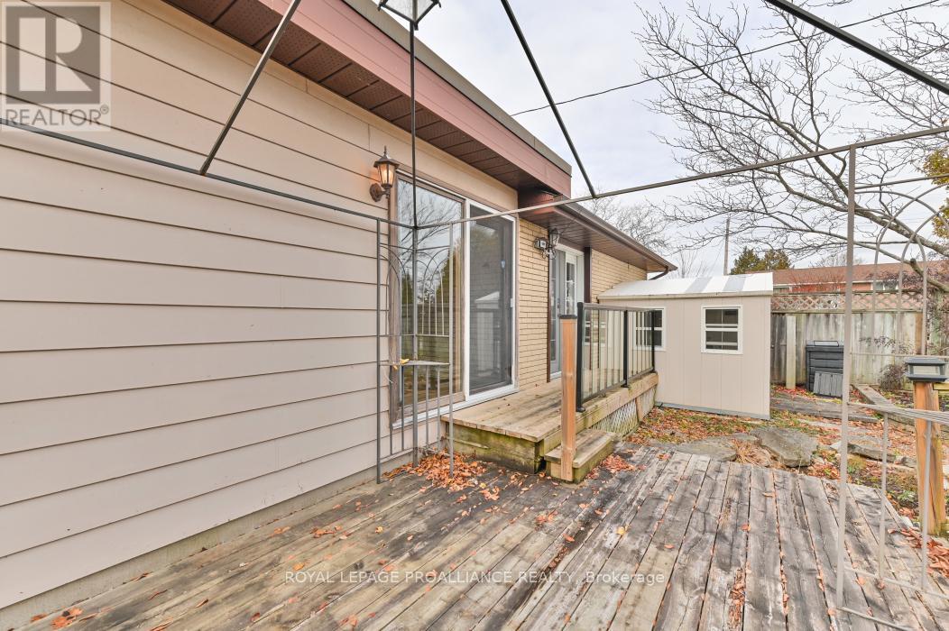 48 Janlyn Crescent, Belleville, Ontario K8N 1L2 - Photo 32 - X12555588