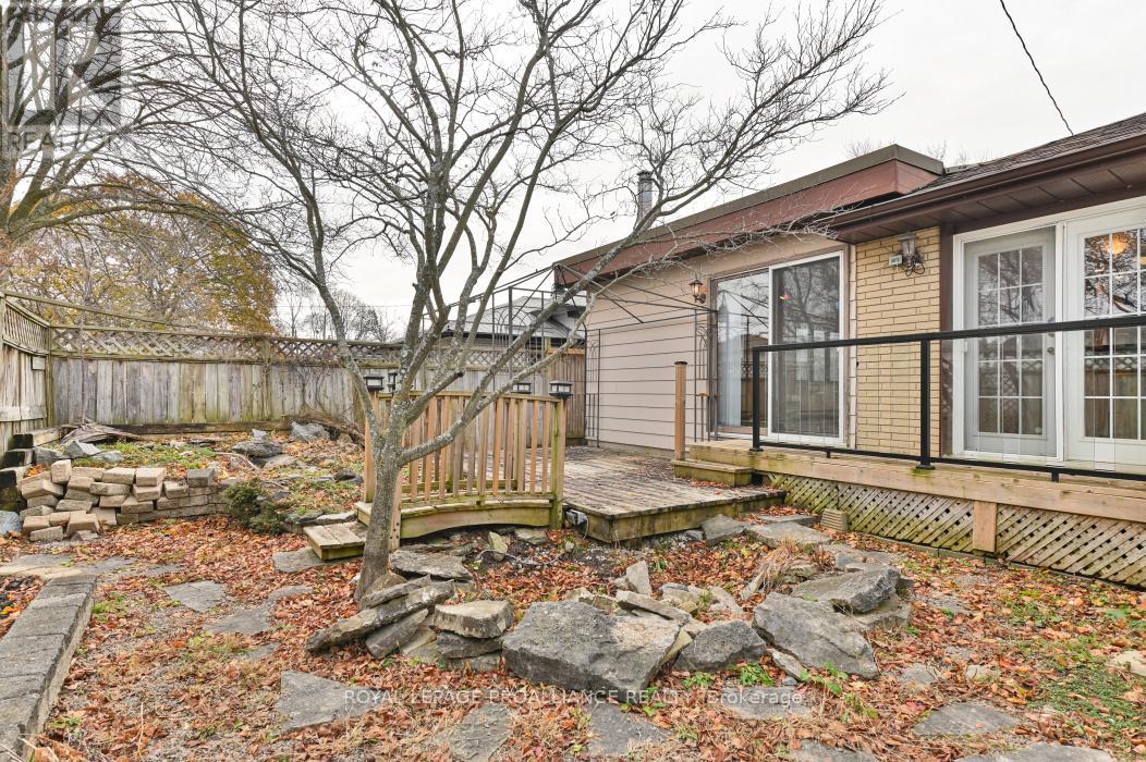 48 Janlyn Crescent, Belleville, Ontario K8N 1L2 - Photo 34 - X12555588