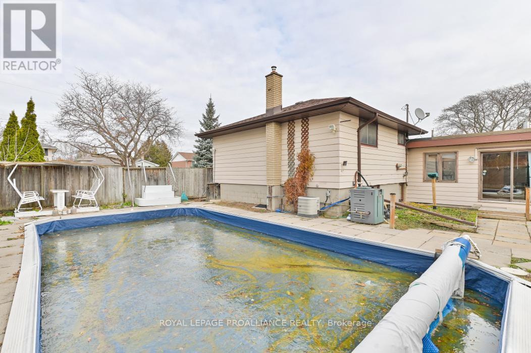 48 Janlyn Crescent, Belleville, Ontario K8N 1L2 - Photo 40 - X12555588