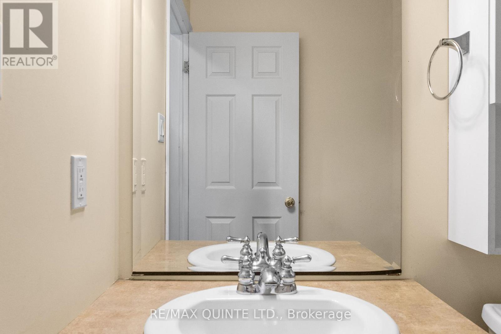 329 Bridge Street E, Belleville, Ontario K8N 1P5 - Photo 15 - X12555602